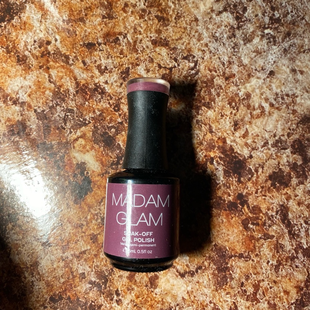 Madam glam Gel polish